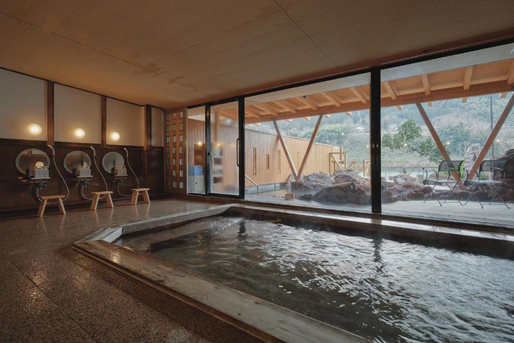 River Retreat Garaku Indoor Onsen