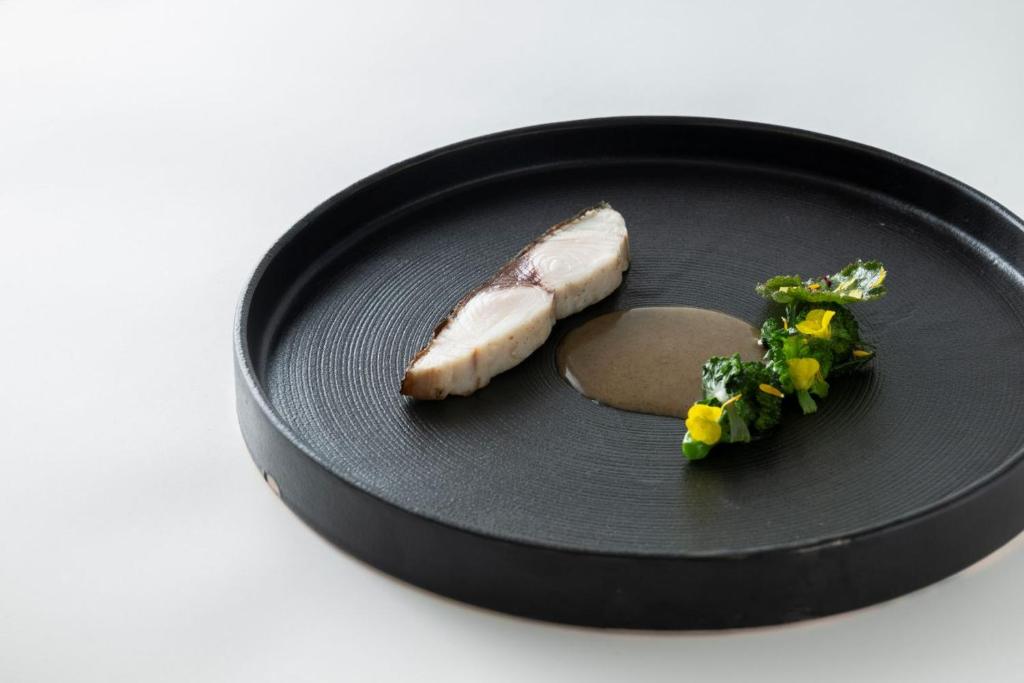 River Retreat Garaku Plated Fish Dish