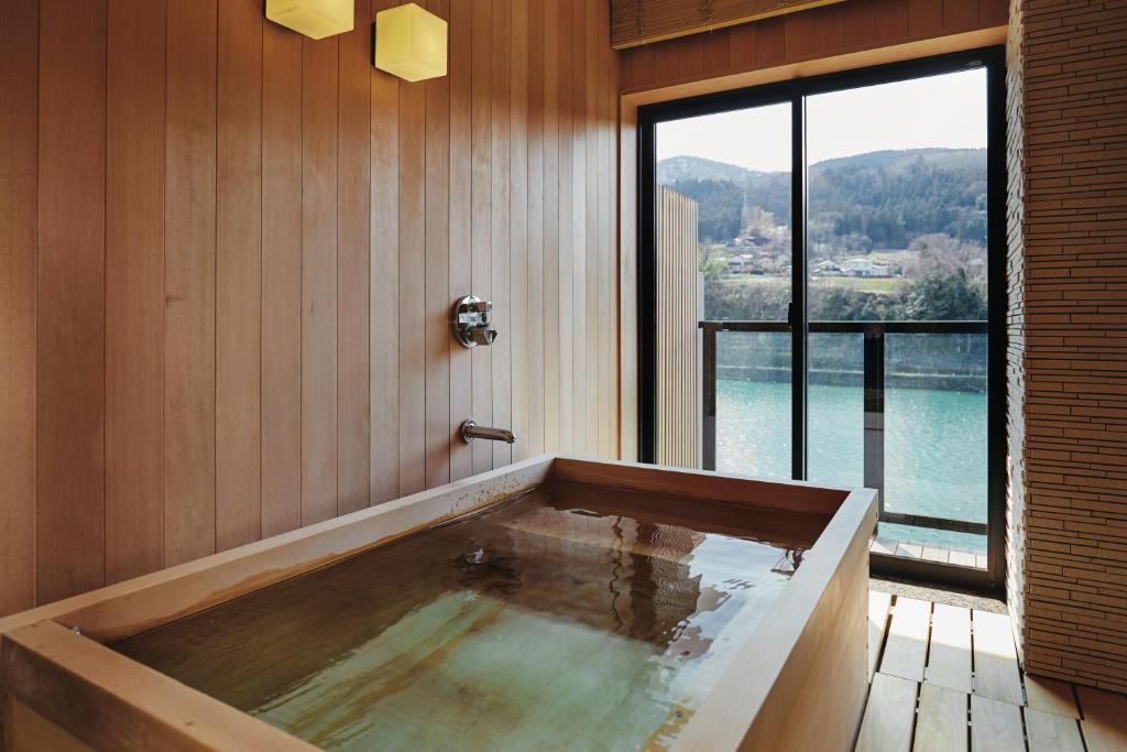River Retreat Garaku Private Onsen Bath
