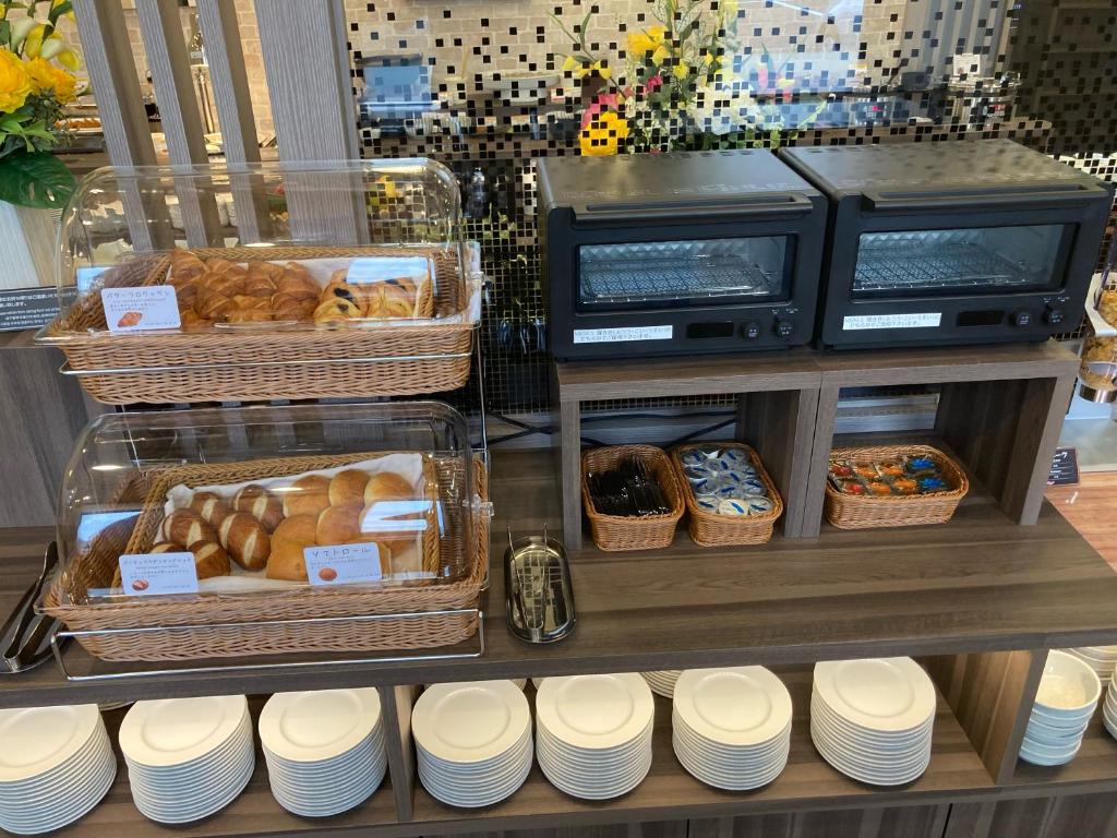 Route Inn Grand Nakano Obuse Breakfast Bread Toasters