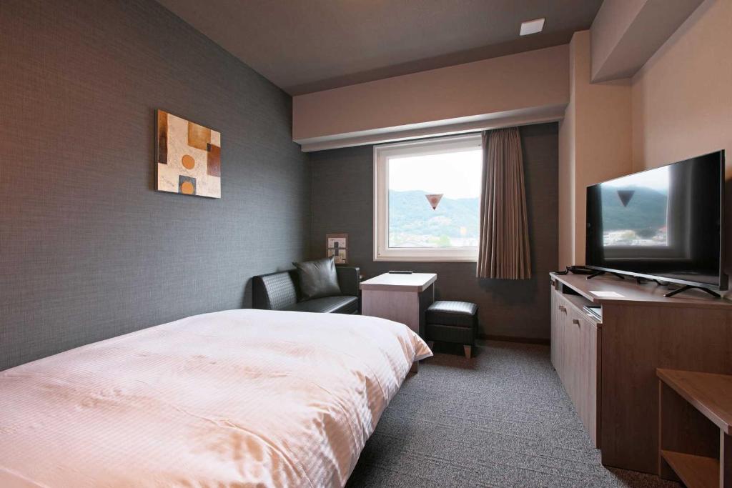 Route Inn Grand Nakano Obuse Single Room