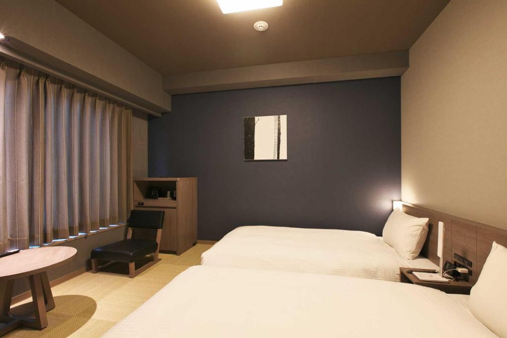 Route Inn Grand Nakano Obuse Twin Room