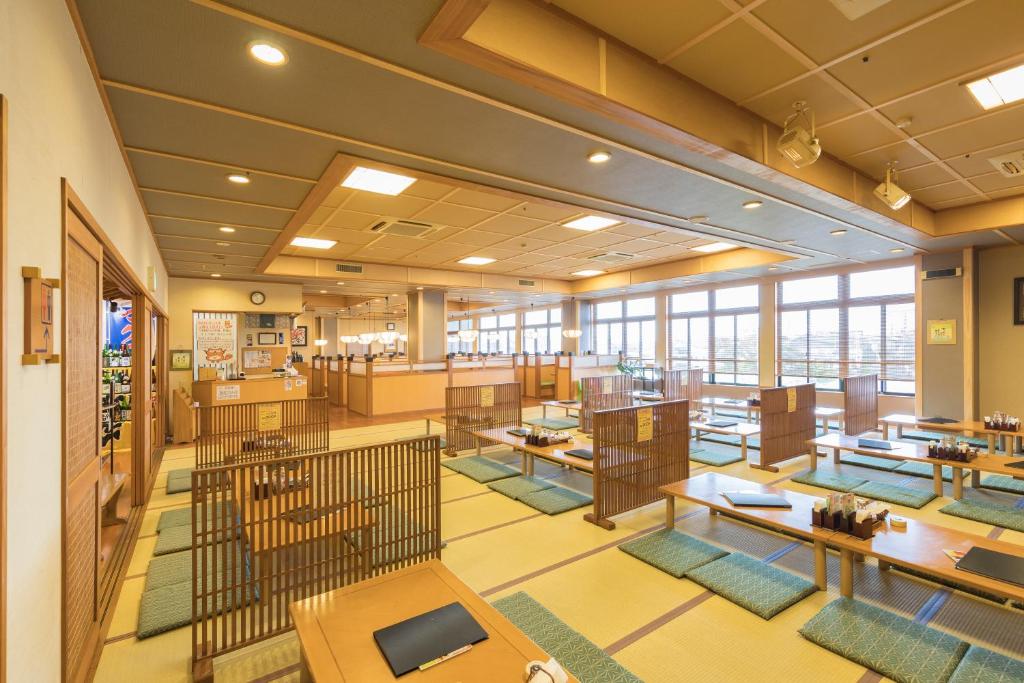 Route Inn Grantia Hanyu Spa Resort Tatami Dining Room