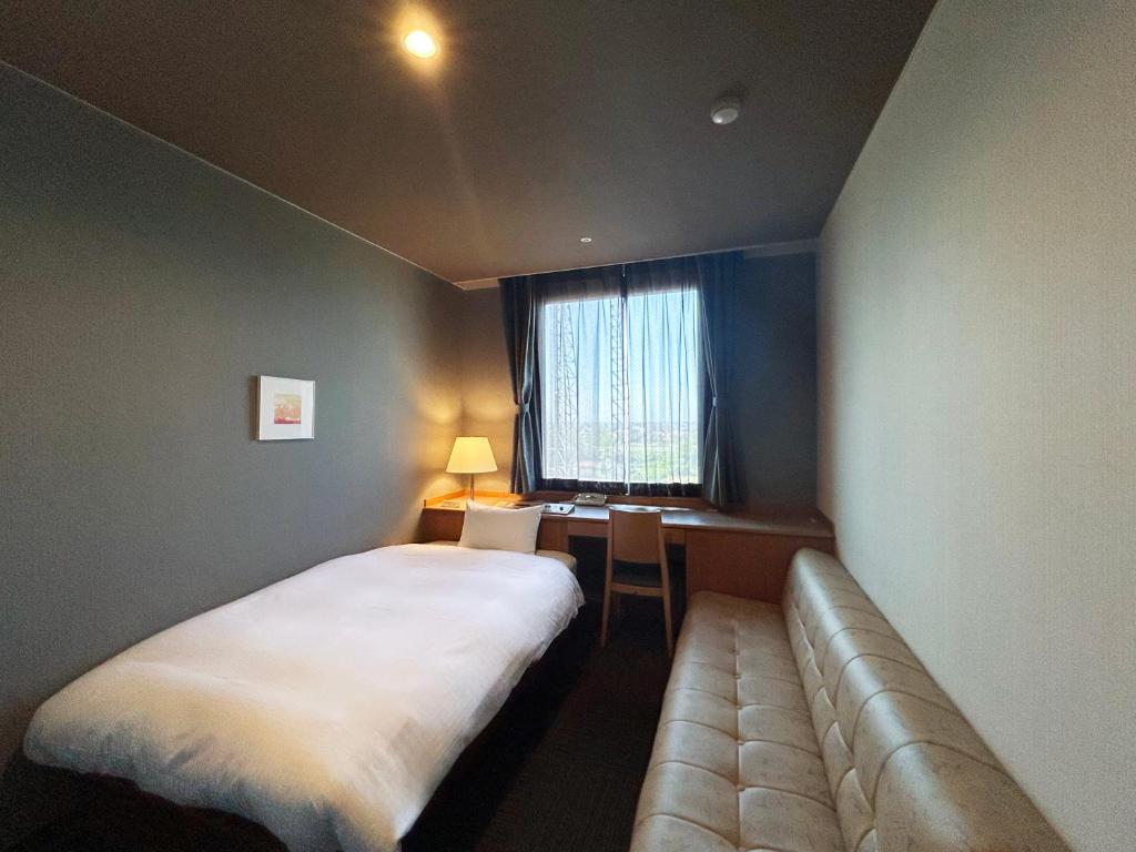 Route Inn Grantia Komatsu Airport Single Room