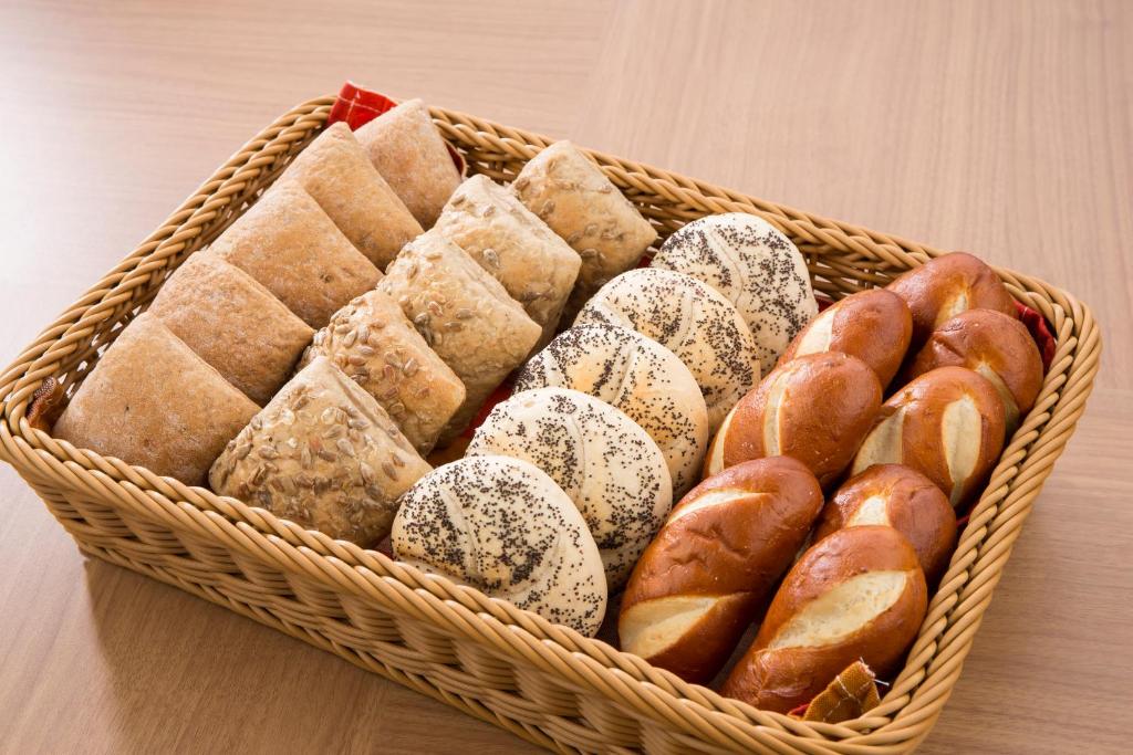 Route Inn Kawaguchiko Bread Basket