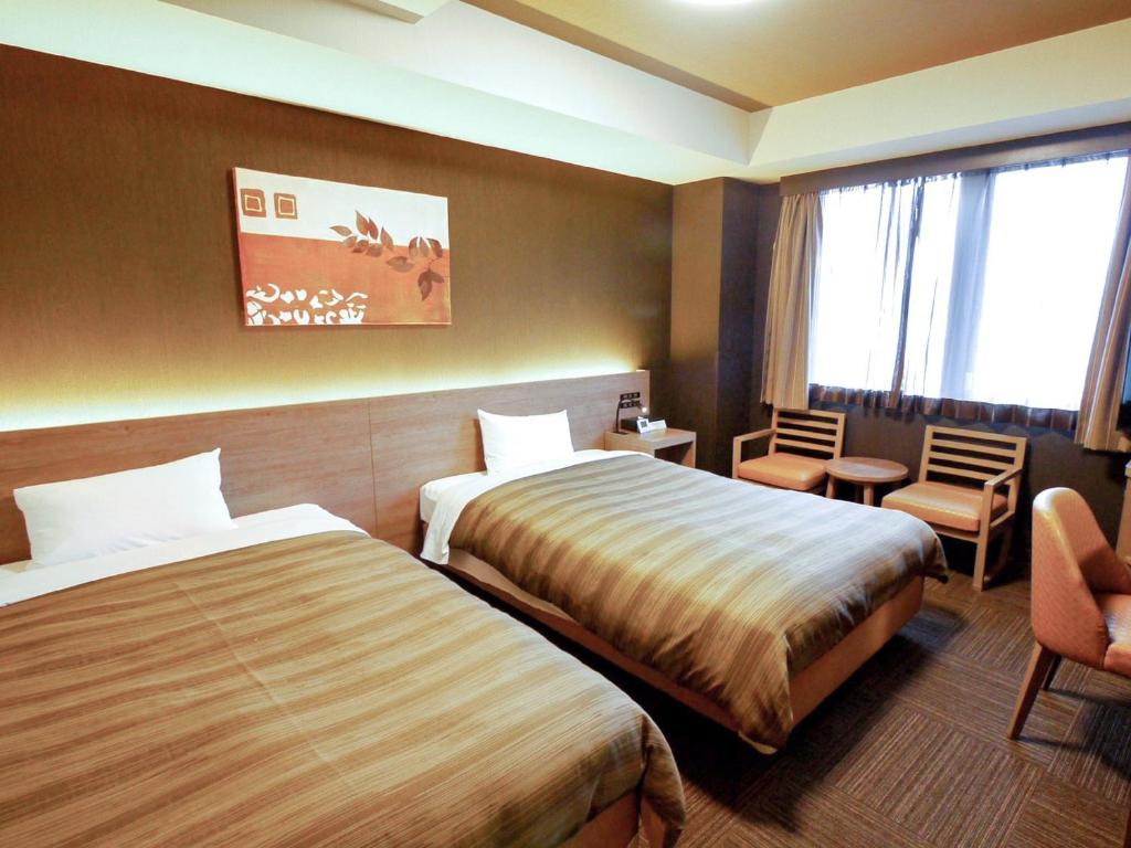 Route Inn Kawaguchiko Twin Room