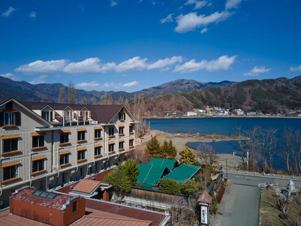 Royal Hotel Kawaguchiko Lakefront Exterior