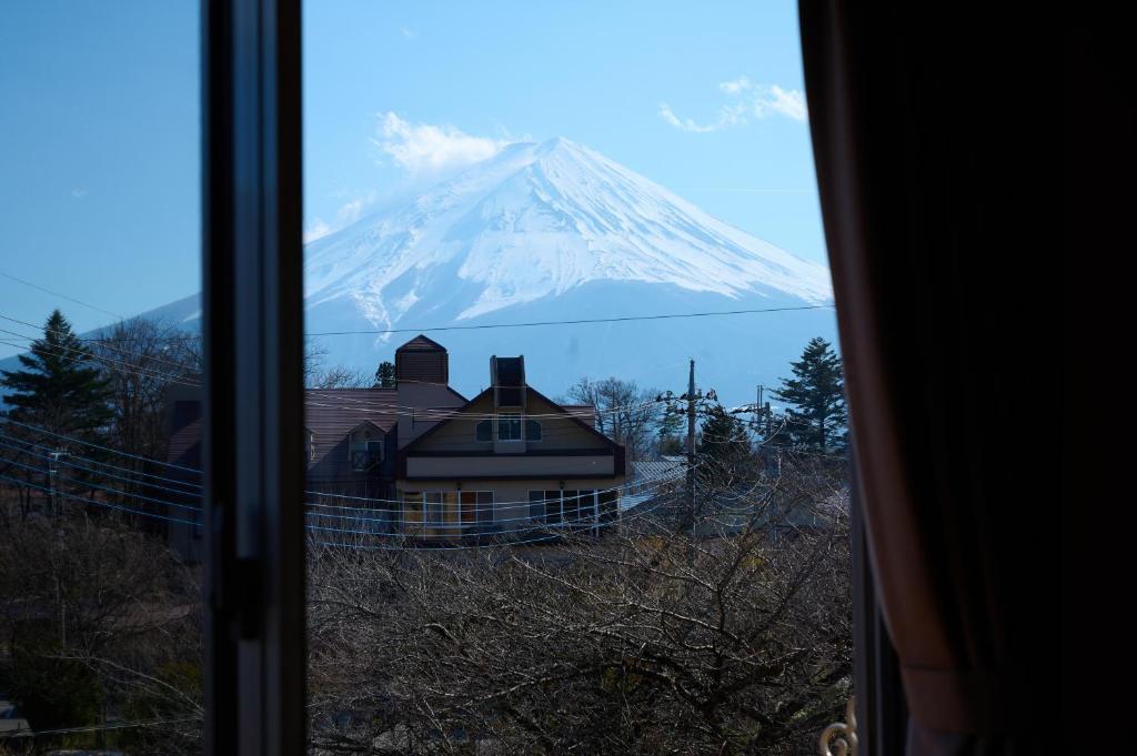 Royal Hotel Kawaguchiko Mount Fuji View