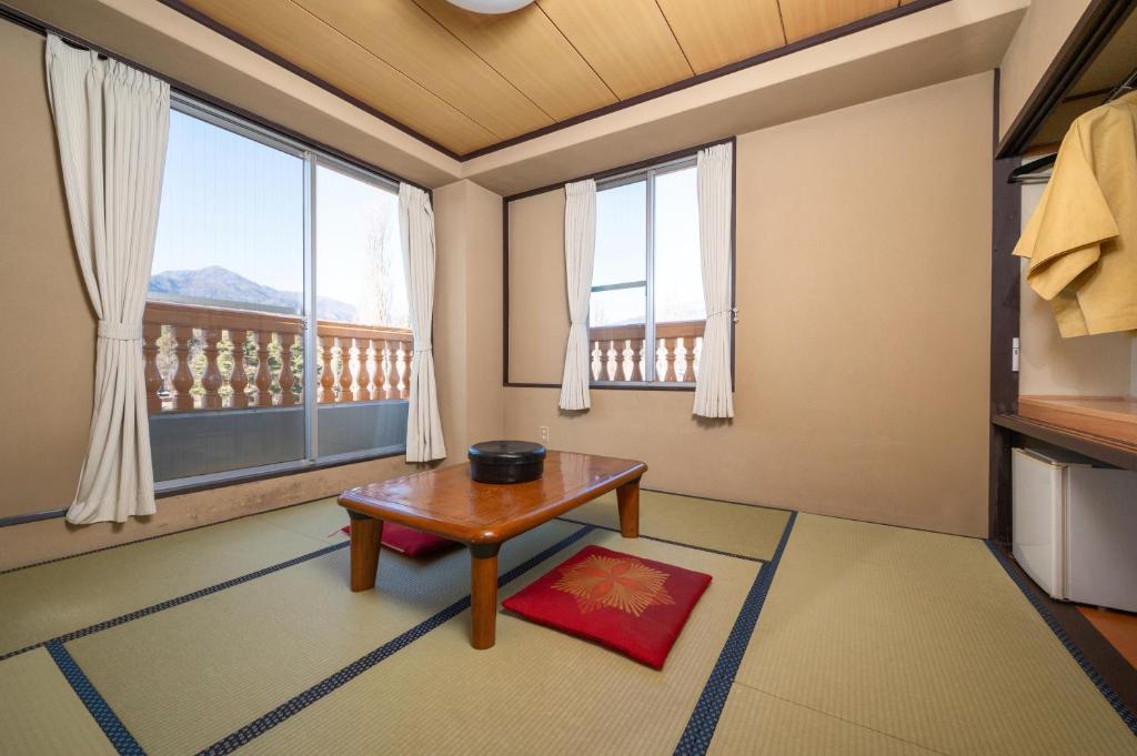 Royal Hotel Kawaguchiko Tatami Room
