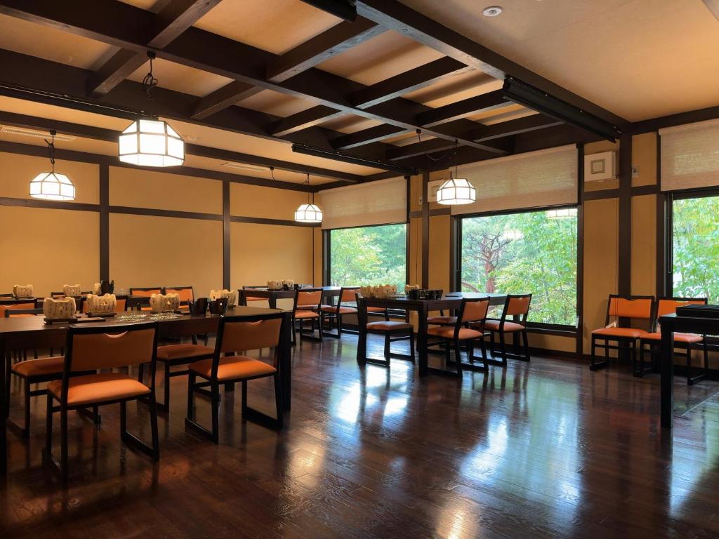 Ryoan Kawaki Dining Room