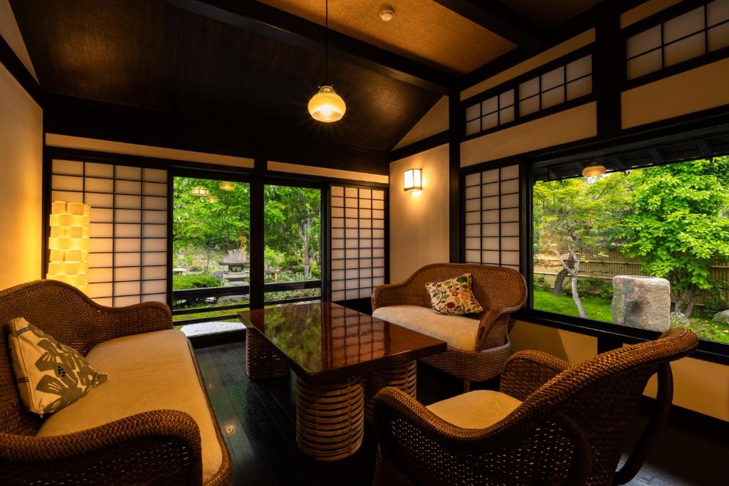Ryoan Kawaki Japanese Sitting Room