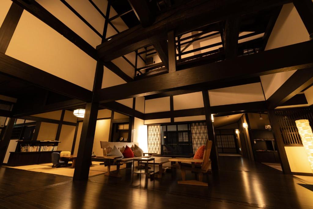 Ryoan Kawaki Traditional Lounge