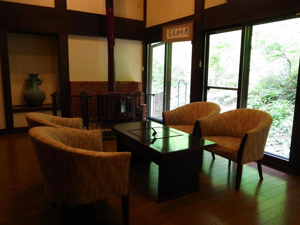 Ryokan Murayama Lounge Seating Area
