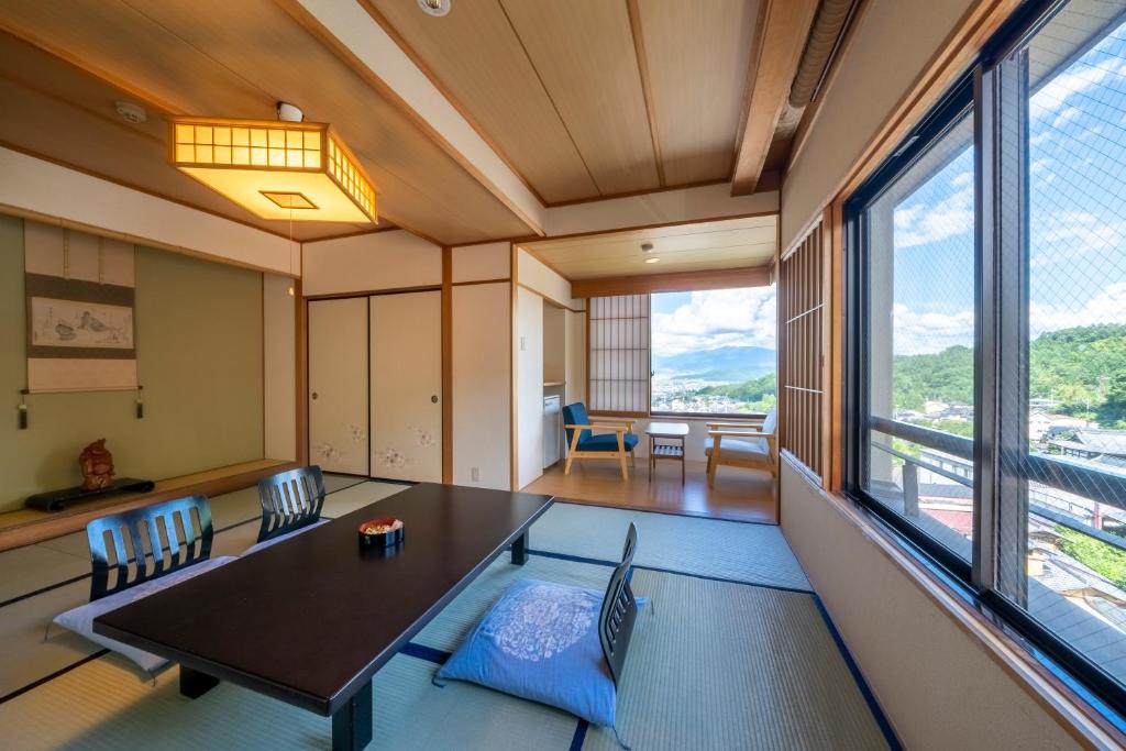 Ryokan Nakamatsuya Tatami Room