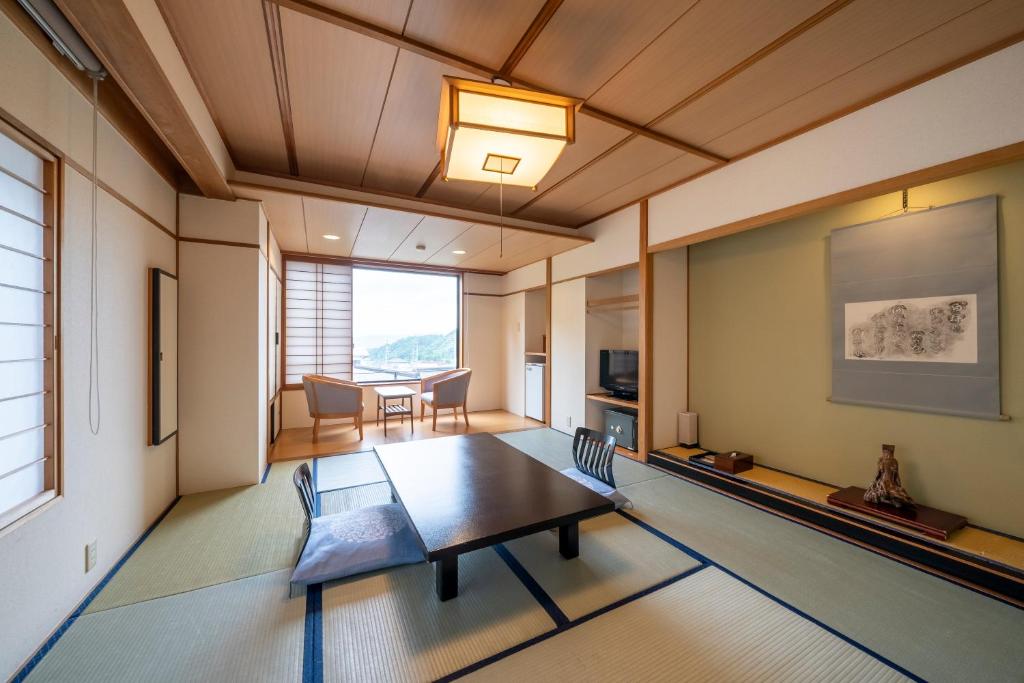 Ryokan Nakamatsuya Tatami Room