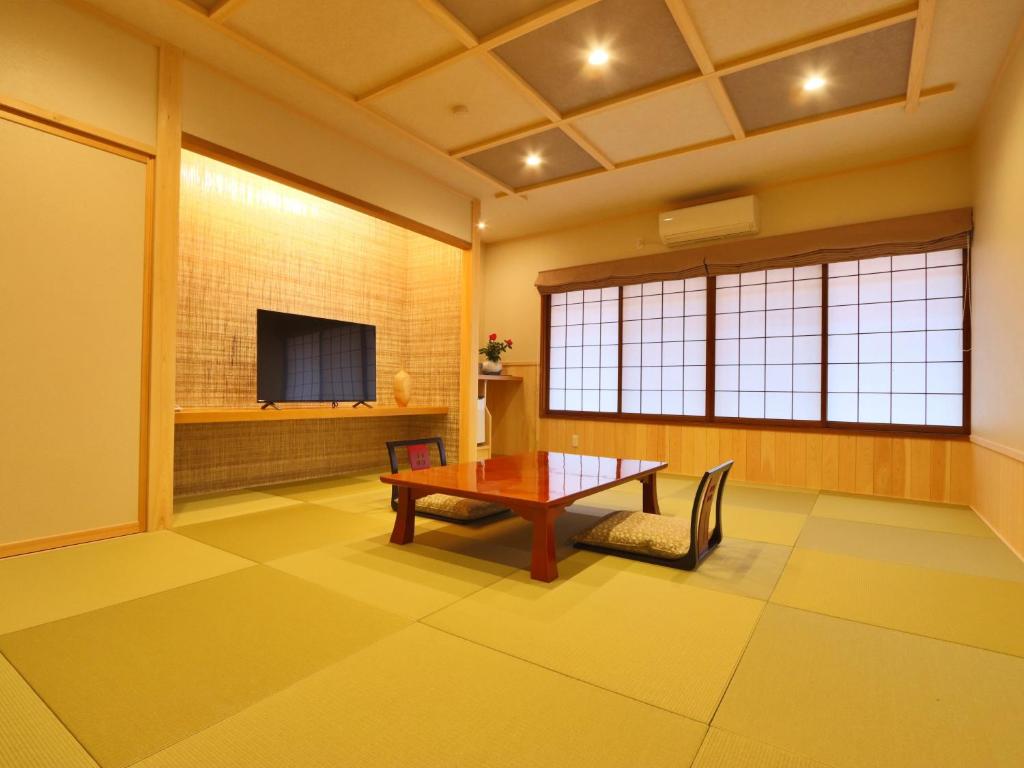 Ryokan Tanabe Tatami Room