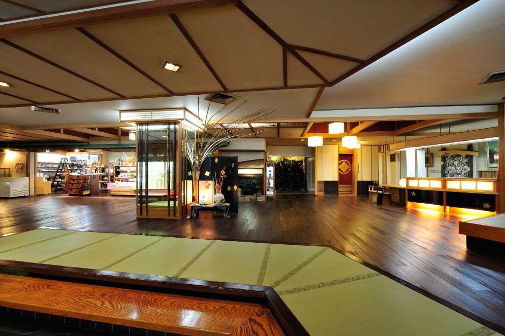 Ryokan Tanigawa Lobby Tatami Area