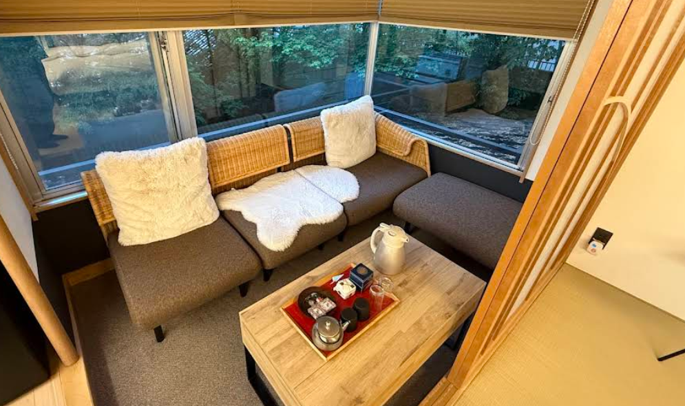 Ryokan Tanigawa Lounge Seating Area