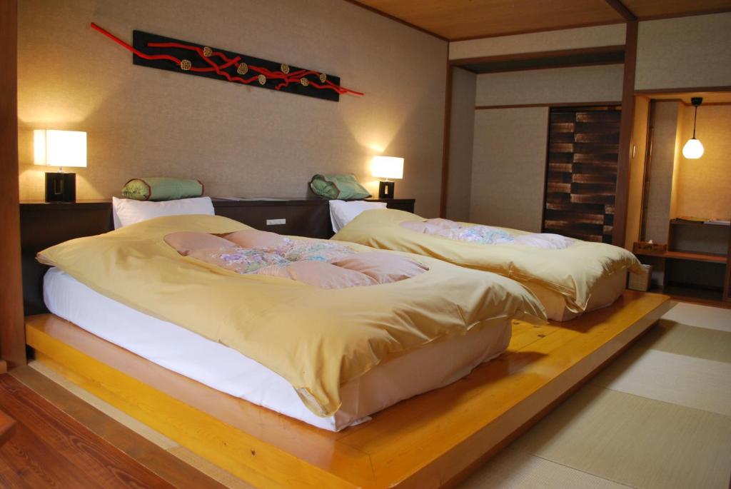 Ryokan Tanigawa Twin Bedroom