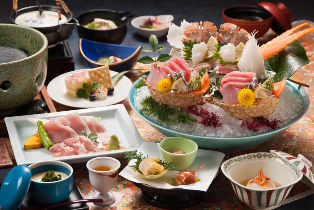 Ryokan Umibe No Kakureyu Seiryu Kaiseki Dinner