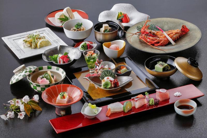 Ryokusui Tei Kaiseki Dinner