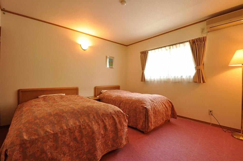 Ryuudo Twin Bedroom