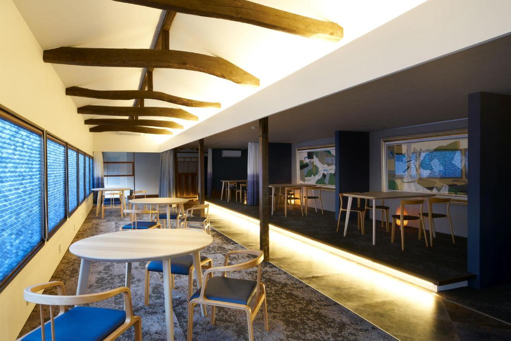 Sagiya Hotel Modern Lounge