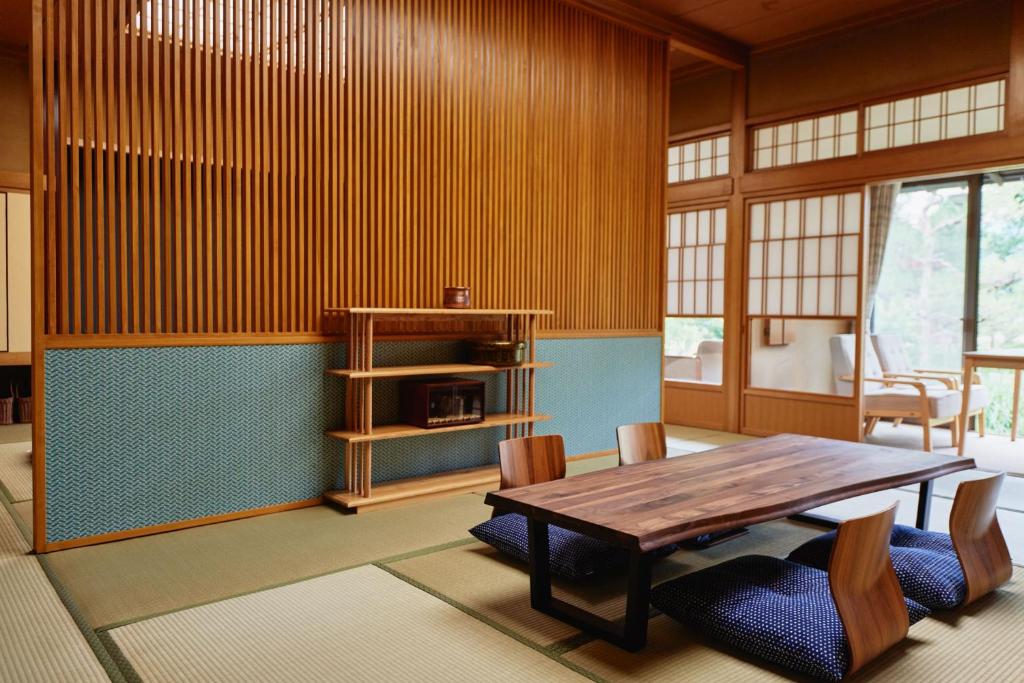 Sagiya Hotel Tatami Room