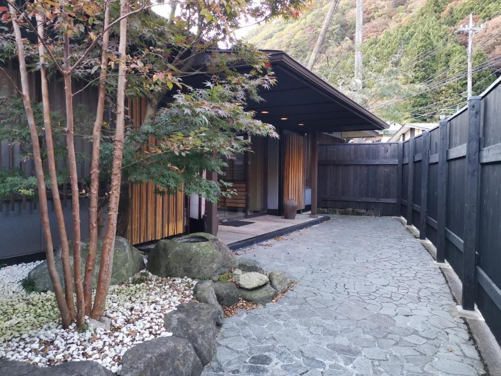 Sakahijiri Nikko Ryokan Entrance Pathway