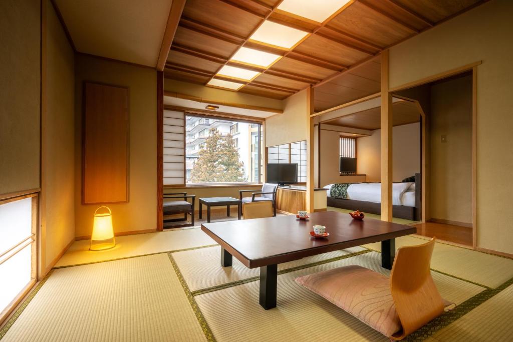 Sakan Ryokan Tatami Room