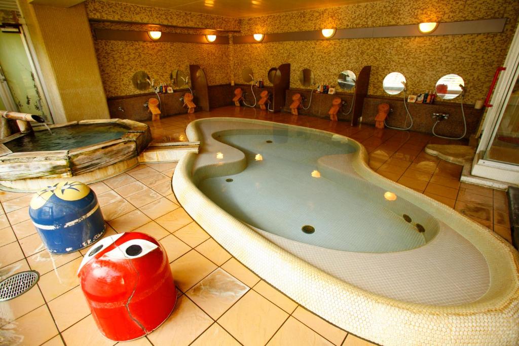 Sakaya Ryokan Indoor Onsen Bath