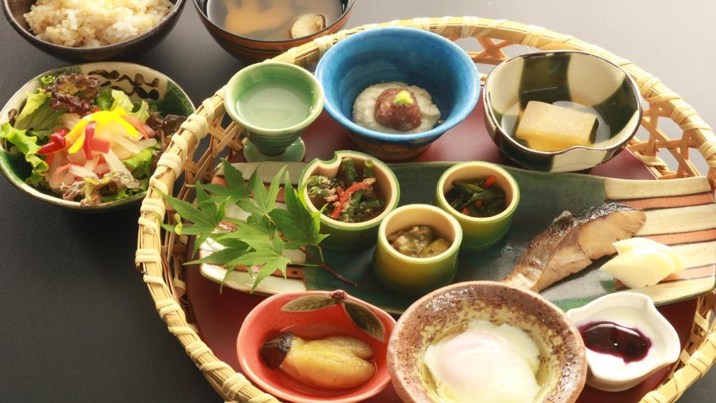 Sakuragaike Qua Garden Ryokan Kaiseki Breakfast