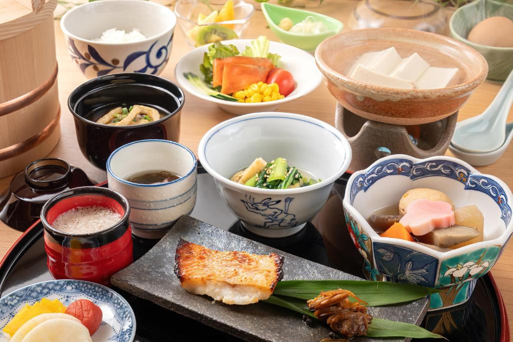 Sanage Onsen Hotel Kinsenkaku Japanese Breakfast