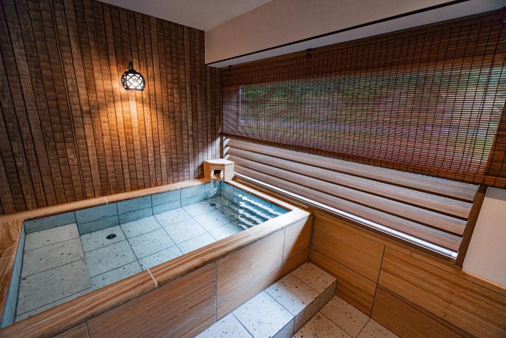 Sanage Onsen Hotel Kinsenkaku Private Bath