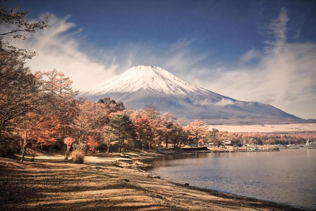 Sansui Resorts Yamanakako Mount Fuji Lake View
