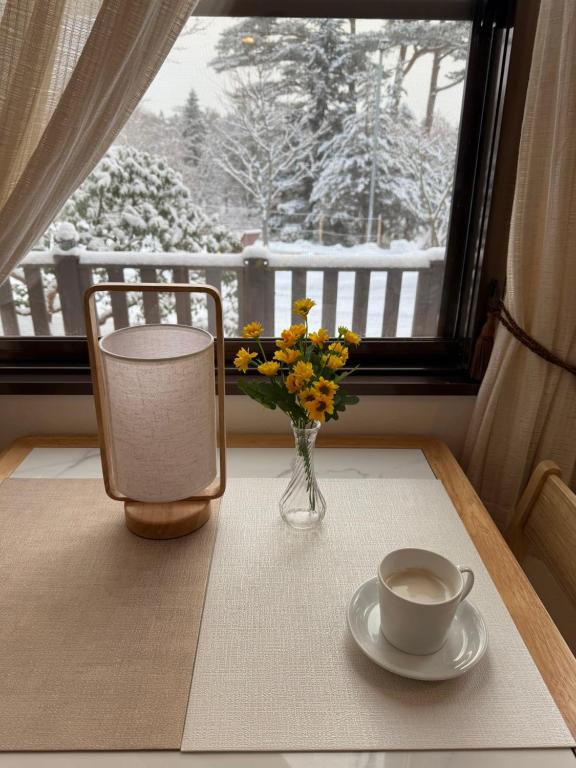 Sansui Resorts Yamanakako Window Tea View