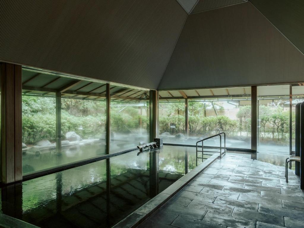 Sanyo So Indoor Onsen