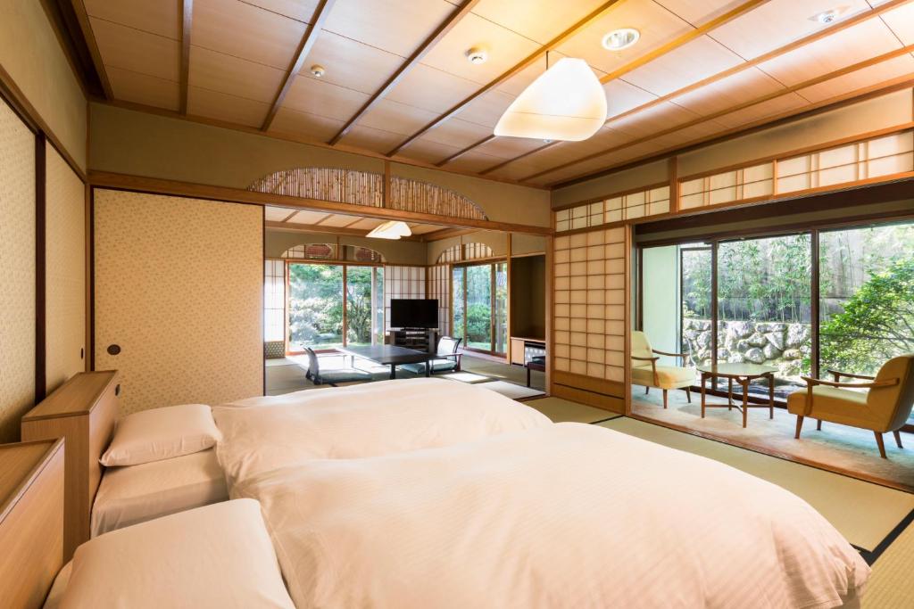 Sanyo So Tatami Room