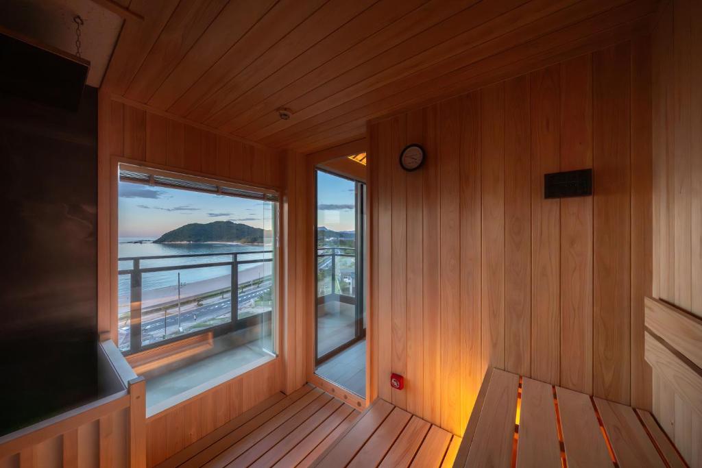 Seaside Satake Ocean View Sauna