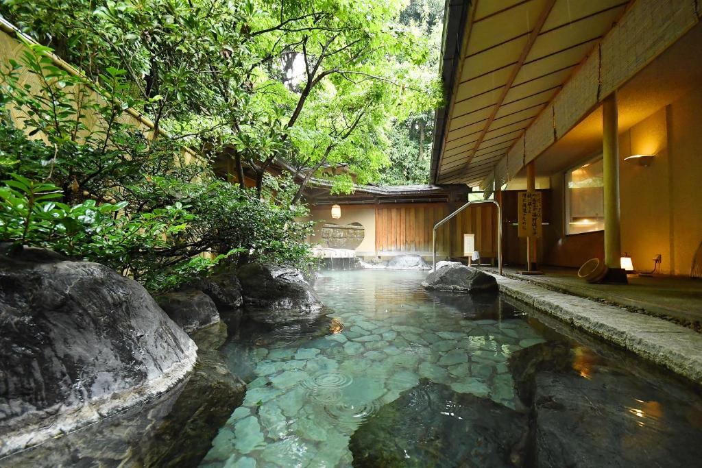 Seizan Yamato Open Air Onsen
