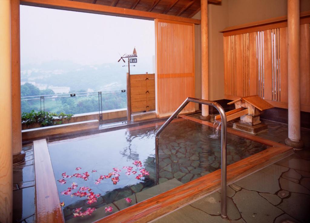 Seizan Yamato Open Air Onsen