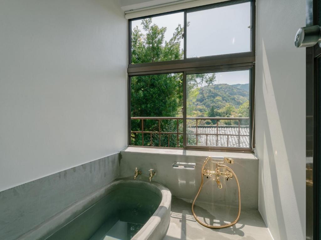 Sen Yugawara Private Bath Mountain View