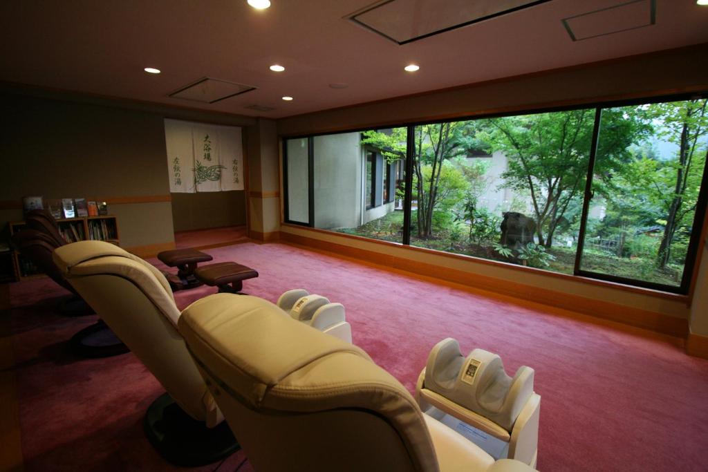 Senkyo Relaxation Lounge