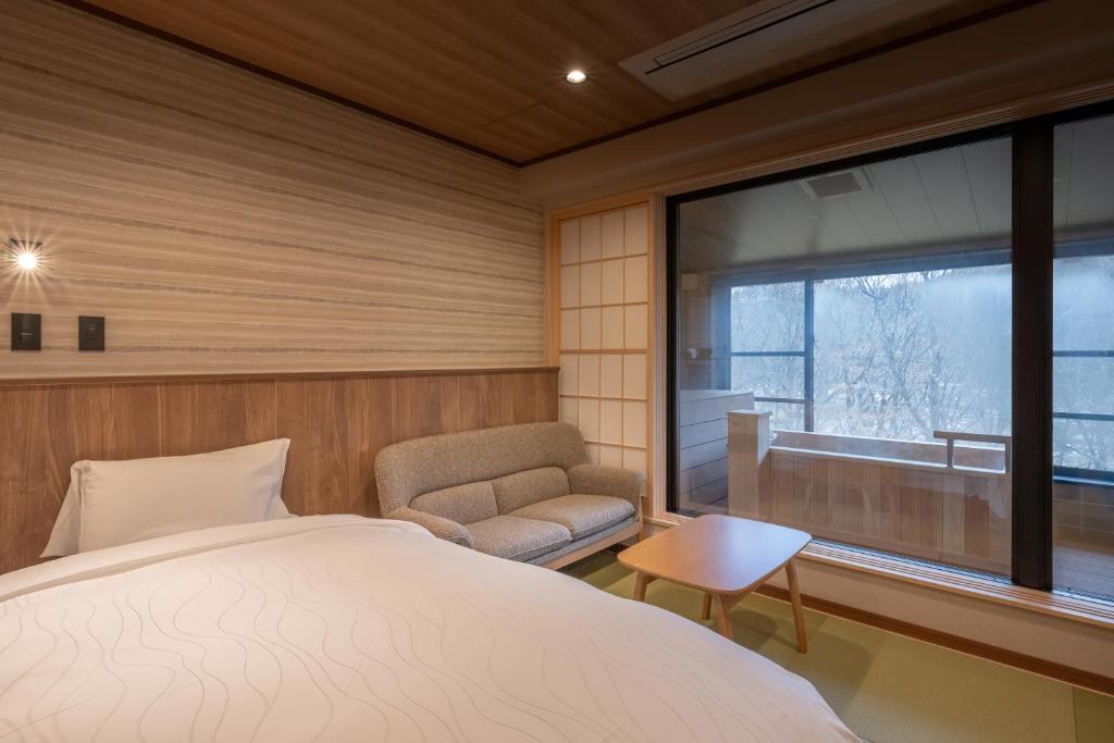 Senkyo Ryokan Tatami Room