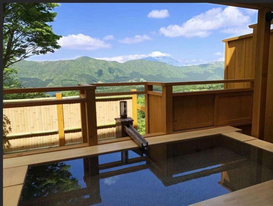 Shichifukuso Open Air Onsen Mountain View