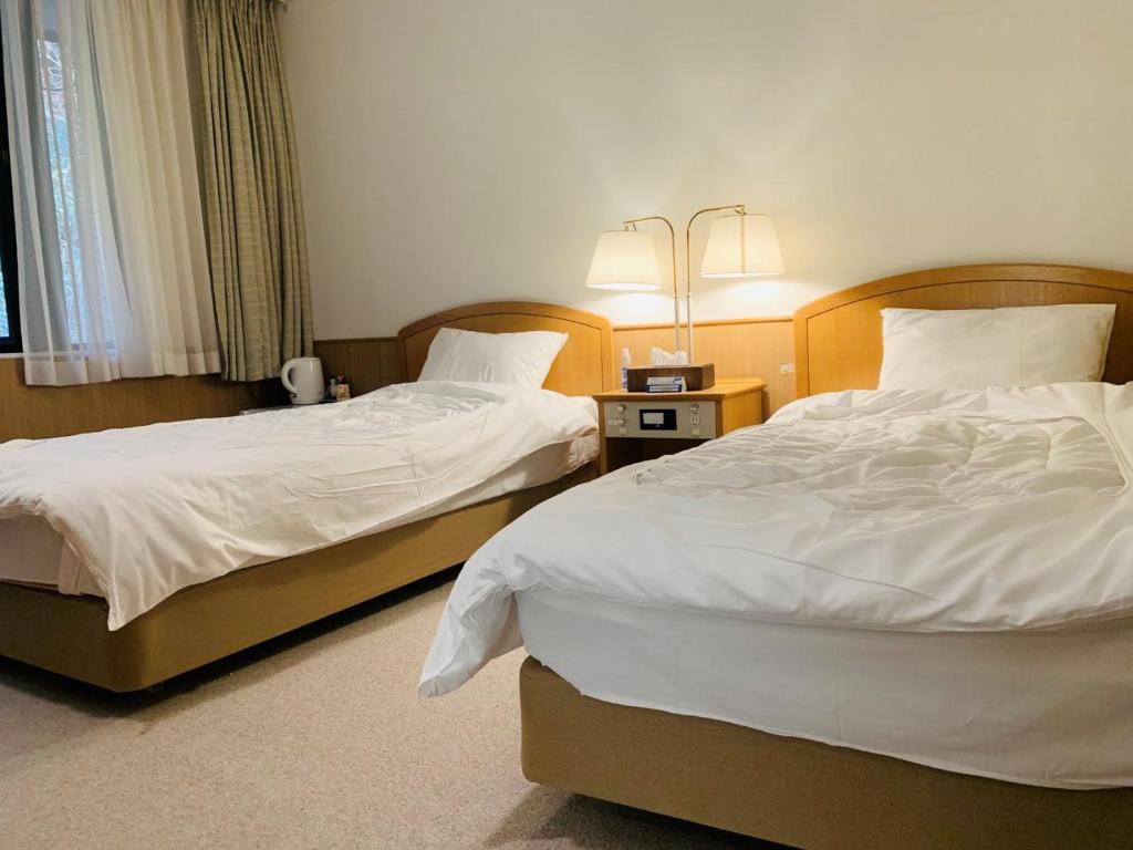 Shichifukuso Twin Bed Room