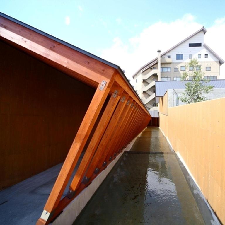 Shiki Four Seasons Yuzawa Quattro Exterior Walkway