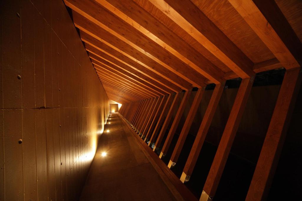 Shiki Four Seasons Yuzawa Quattro Wooden Corridor