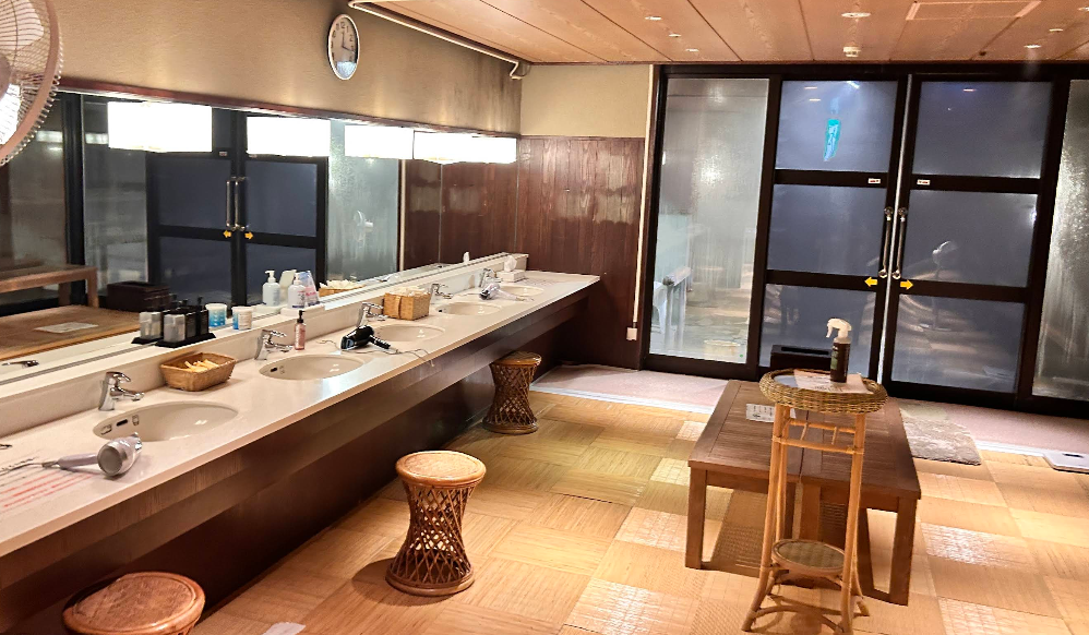 Shima Yamaguchikan Bathhouse Washroom