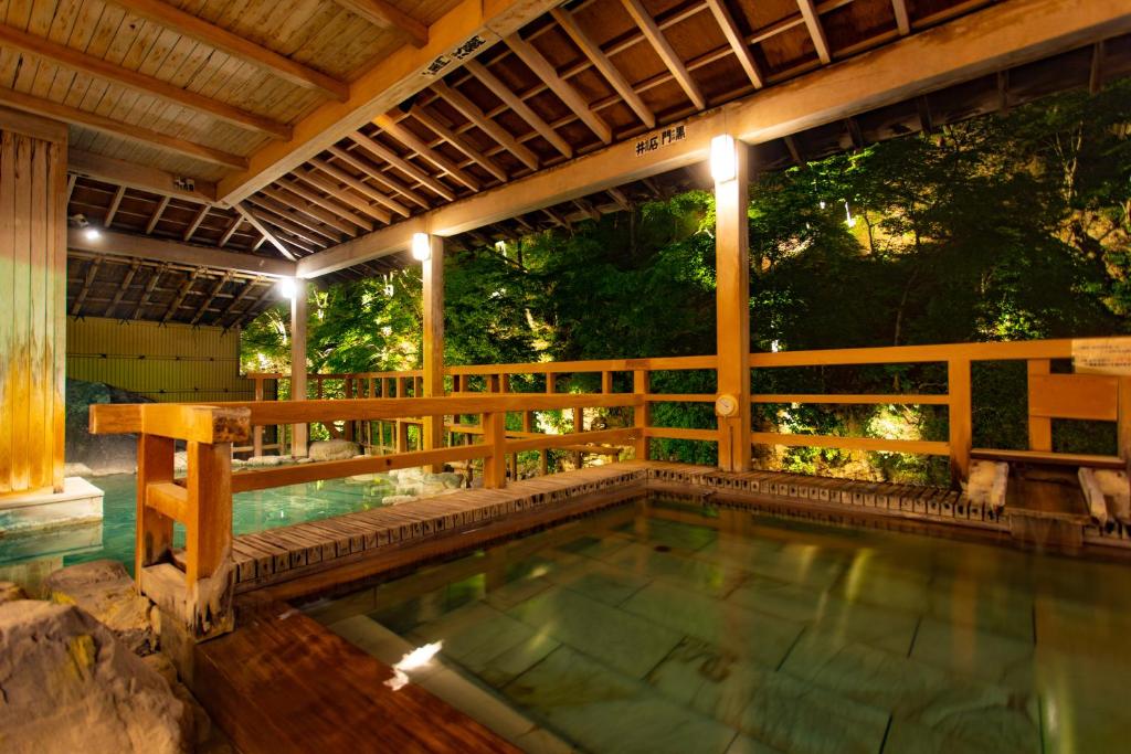 Shima Yamaguchikan Open Air Onsen